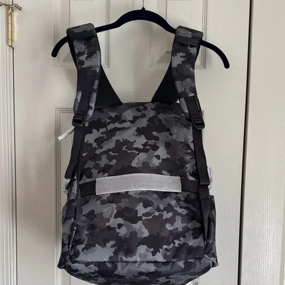 Lululemon New Crew Backpack – NWT - Picture 2 of 12